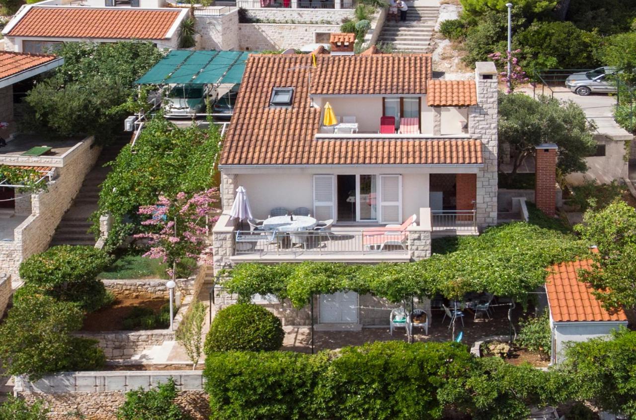 Apartment Damir Postira Exterior photo